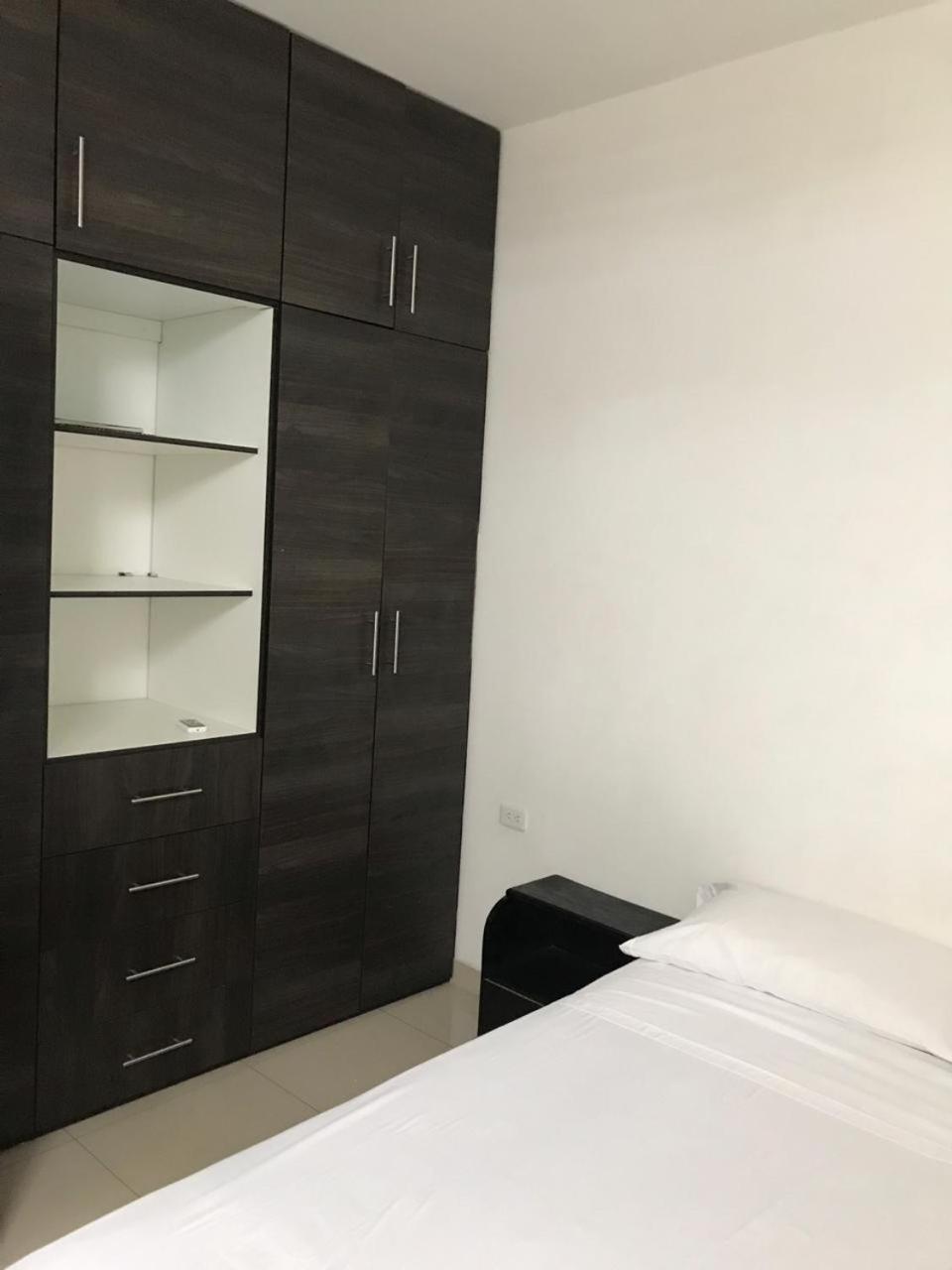 Departamento En El Centro De Manta Apartman Kültér fotó